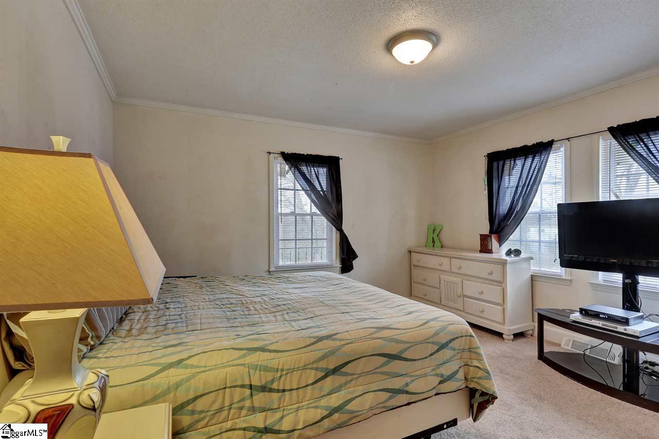 110 Rock View Street Easley, SC 29640 - Photo 9 of 20 Gallery Image 9