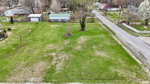 $9,900 | 1102 East 6th Street, West Frankfort, IL 62896