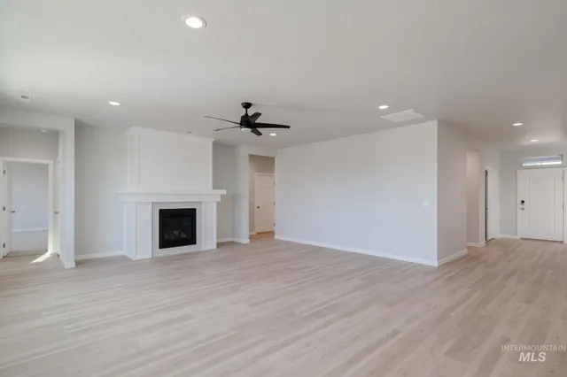 $479,990 | 2101 North 7th St Mountain East, Mountain Home, ID 83647