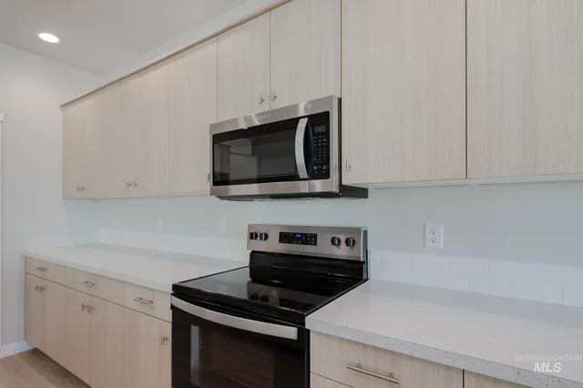 $479,990 | 2101 North 7th St Mountain East, Mountain Home, ID 83647