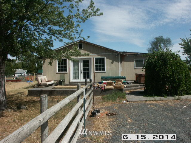 6670 Mae Valley Road Northeast Moses Lake, WA 98837 - Photo 1 of 1 Gallery Image 1