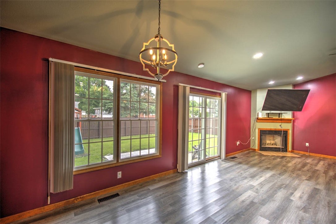 4651 North MacArthur Road Decatur, IL 62526 - Photo 9 of 27