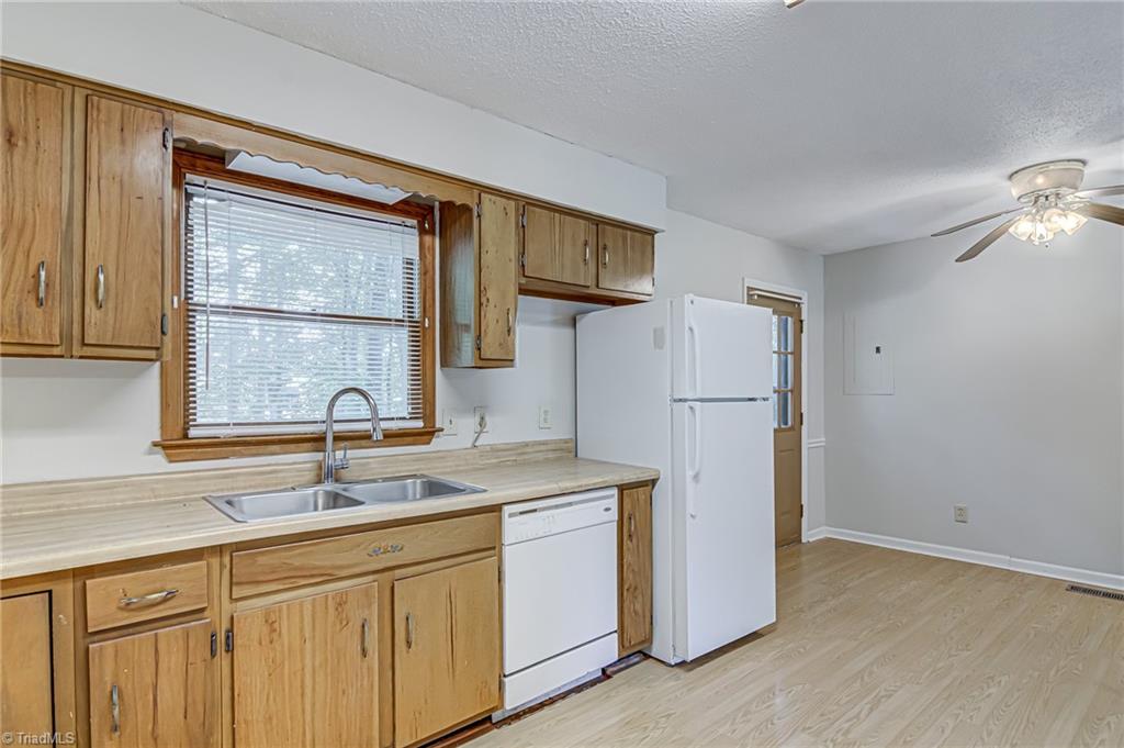 2801 Cyrus Road Greensboro, NC 27406 - Photo 13 of 25