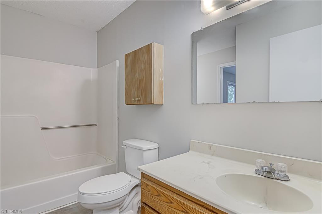 2801 Cyrus Road Greensboro, NC 27406 - Photo 16 of 25