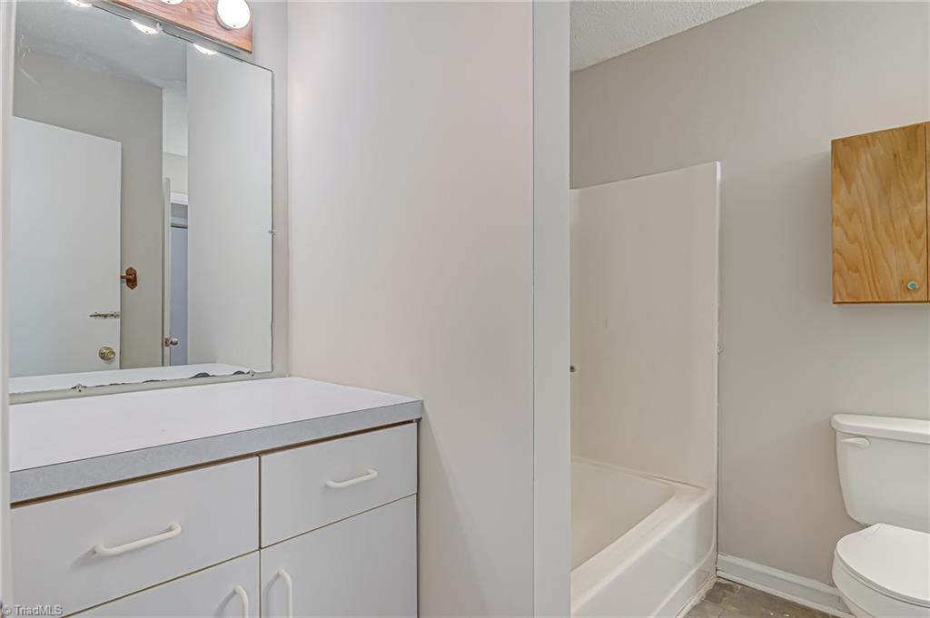 2801 Cyrus Road Greensboro, NC 27406 - Photo 17 of 25