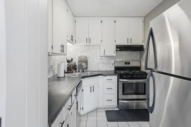 $250,000 | 5109 84th Court North, Brooklyn Park, MN 55443