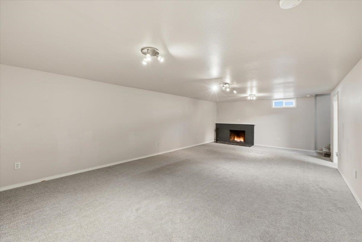 724 West Carolina Way Spokane, WA 99208 - Photo 20 of 33