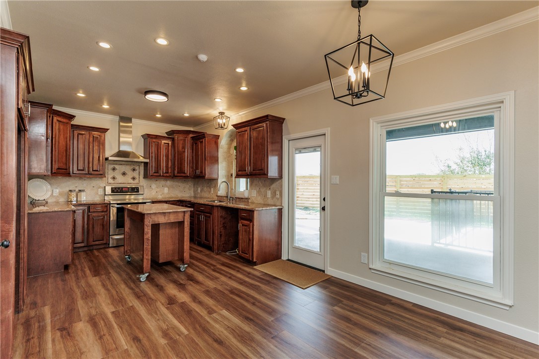 6402 Avignon Street Corpus Christi, TX 78414 - Photo 12 of 36