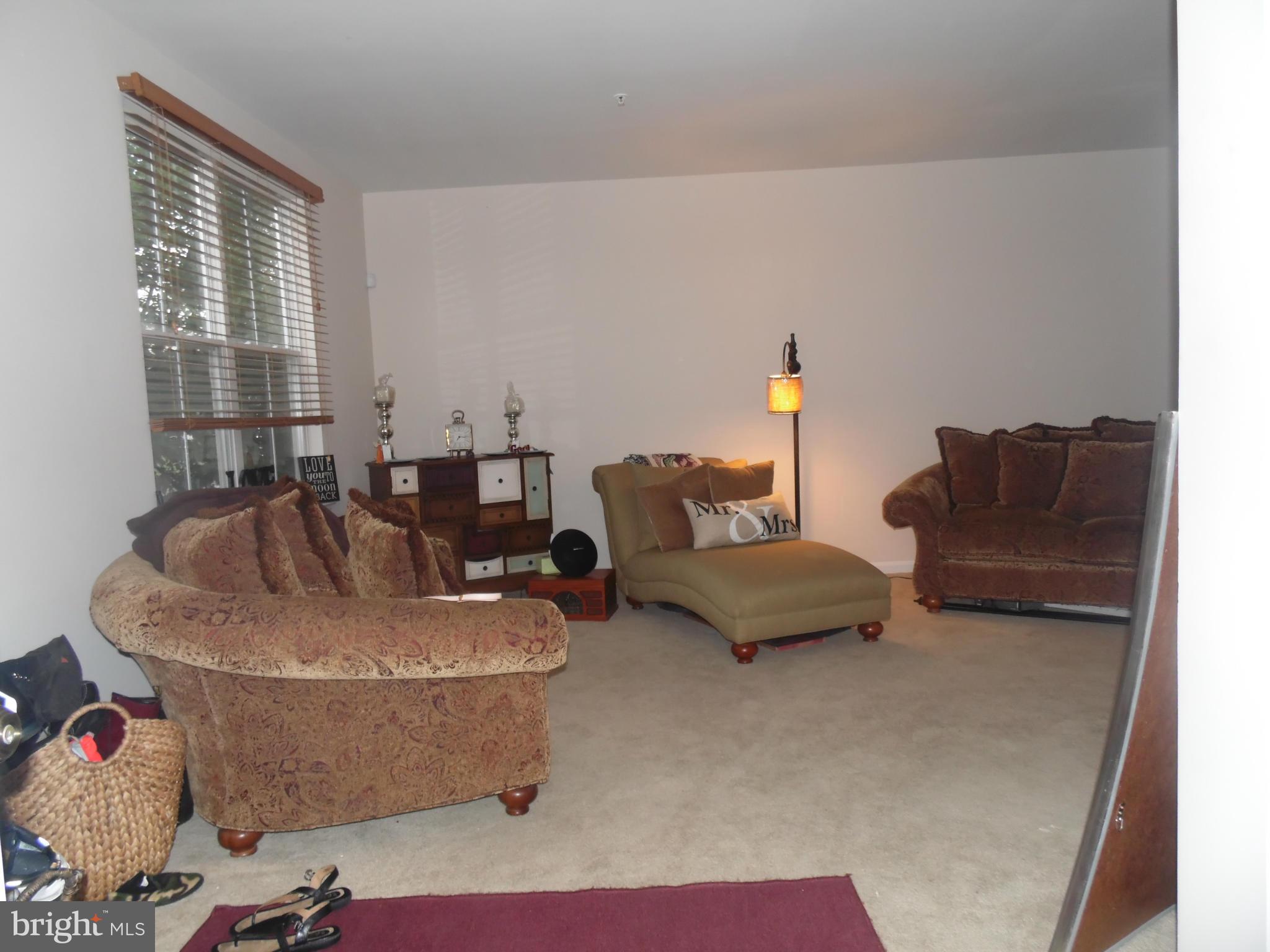 1855 Tubman Road Southeast Washington, DC 20020 - Photo 8 of 22 Living Room