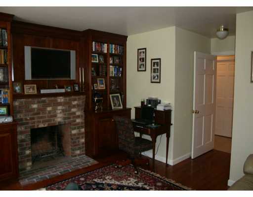 41 Chocolog Road Uxbridge, MA 01569 - Photo 4 of 8 Studio/Study/Office.