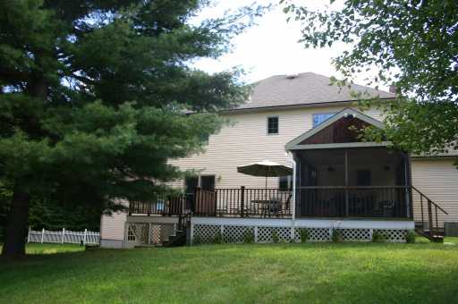 41 Chocolog Road Uxbridge, MA 01569 - Photo 8 of 8 Yard/Garden.