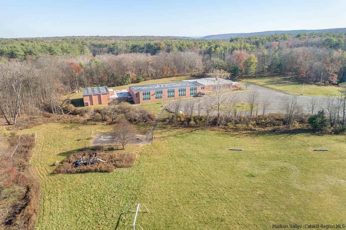 1700 Sawkill Road Kingston, NY 12401 - Photo 2 of 16 Photo 2