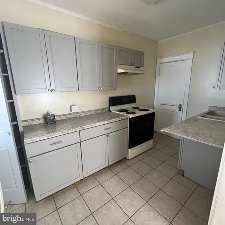$1,625 | 609 Smithfield Avenue, Winchester, VA 22601