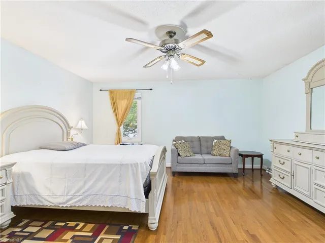 $545,000 | 904 Fairidge Drive, Jamestown, NC 27282