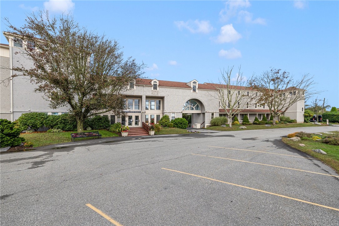 65 Ridge Road, Unit G29/W24 Newport, RI 02840 - Photo 23 of 27