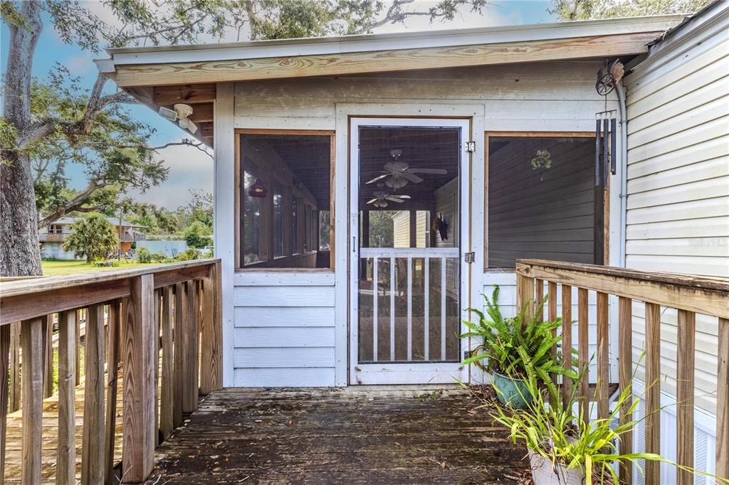 2008 River Road Steinhatchee, FL 32359 - Photo 27 of 41 a front view of a house with a porch
