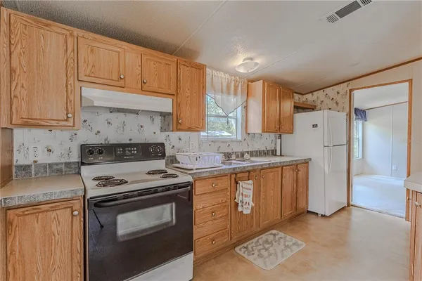 a view of an outdoor space and a yard