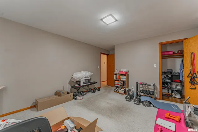 $195,000 | 207 Southwest 3rd Street, Atlanta, IL 61723