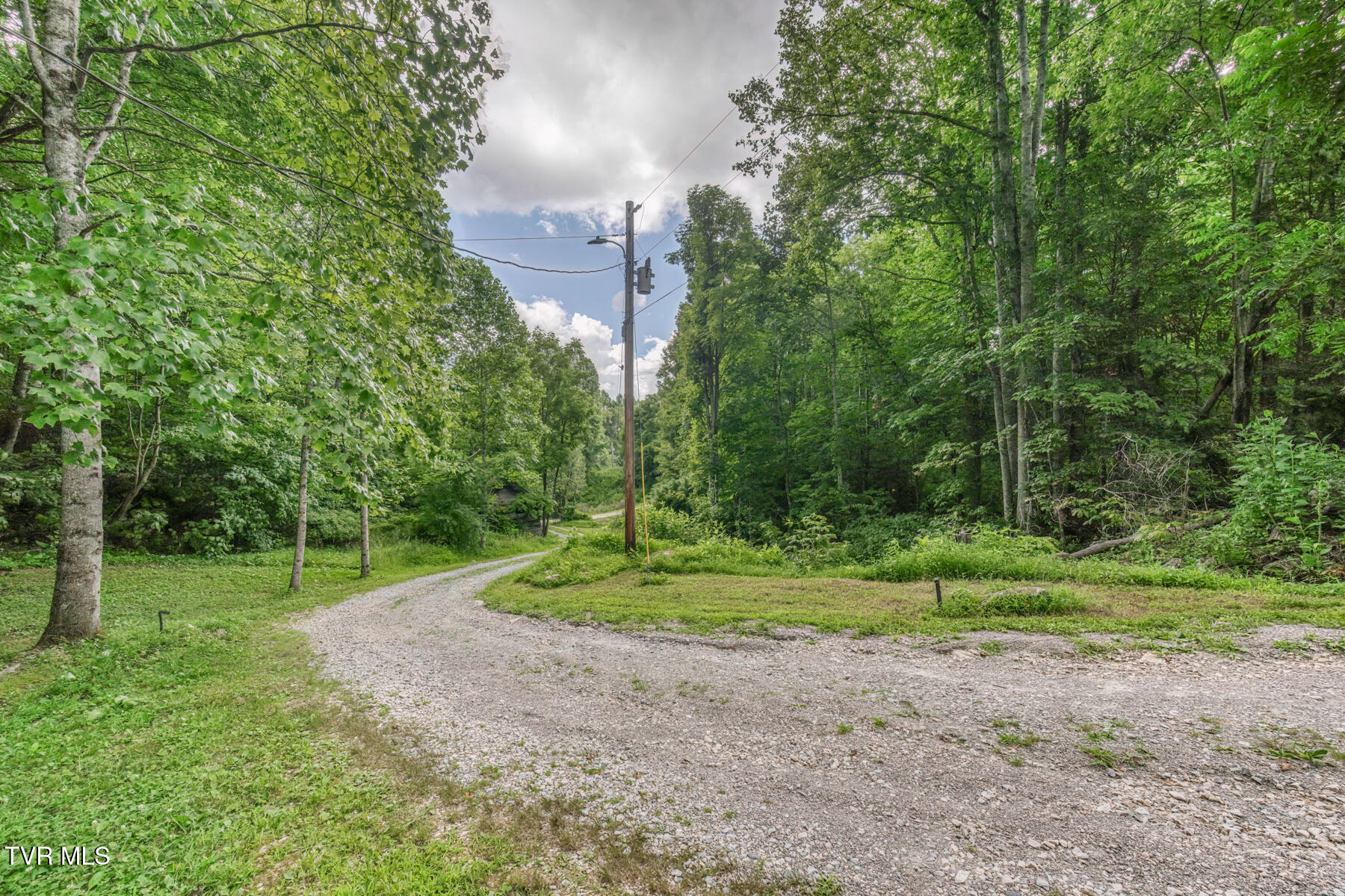134 Old Church Loop Road Butler, TN 37640 - Photo 53 of 102 134 Old Church Loop Rd-66