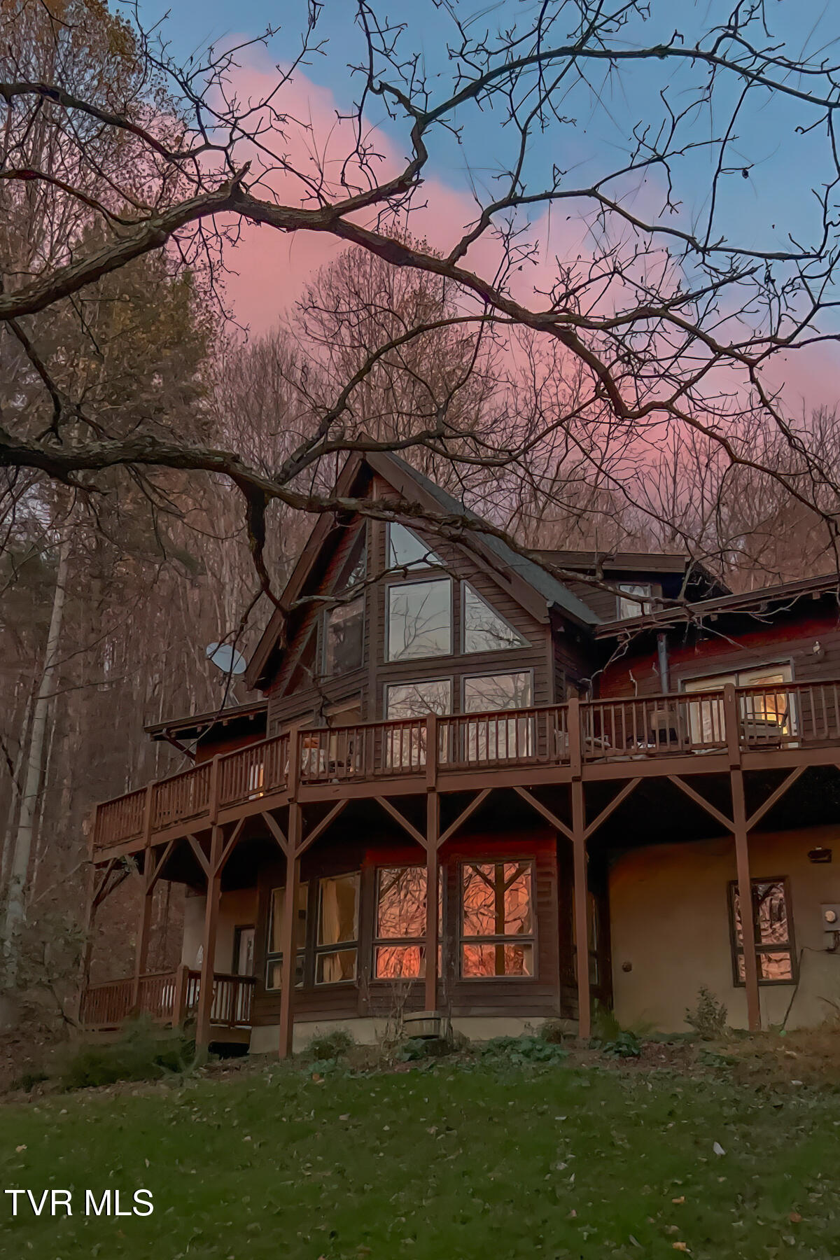 134 Old Church Loop Road Butler, TN 37640 - Photo 6 of 102 134 Old Church Loop Rd-112