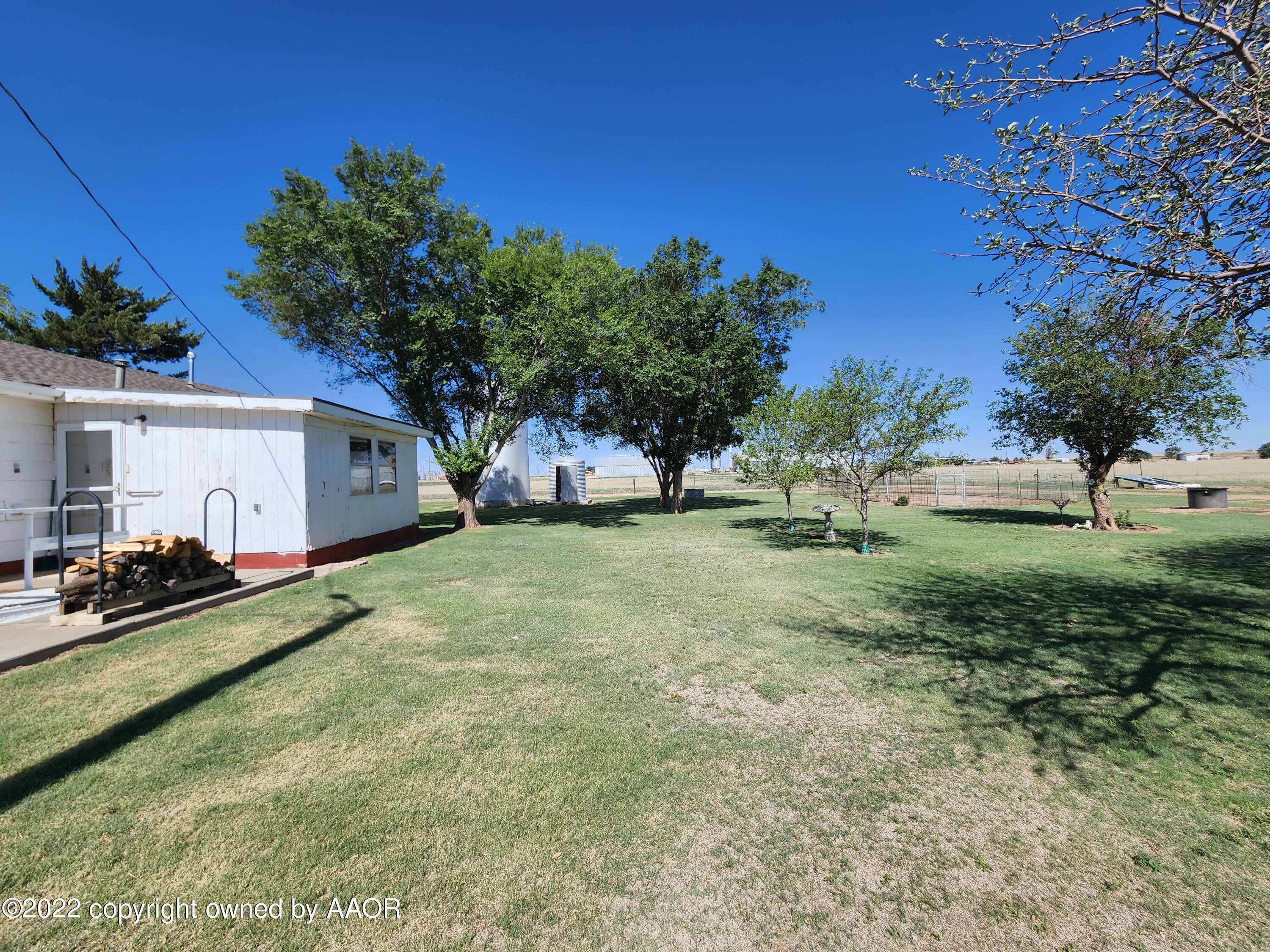 3731 Fm 2587 Vega, TX 79092 - Photo 23 of 31 Backyard