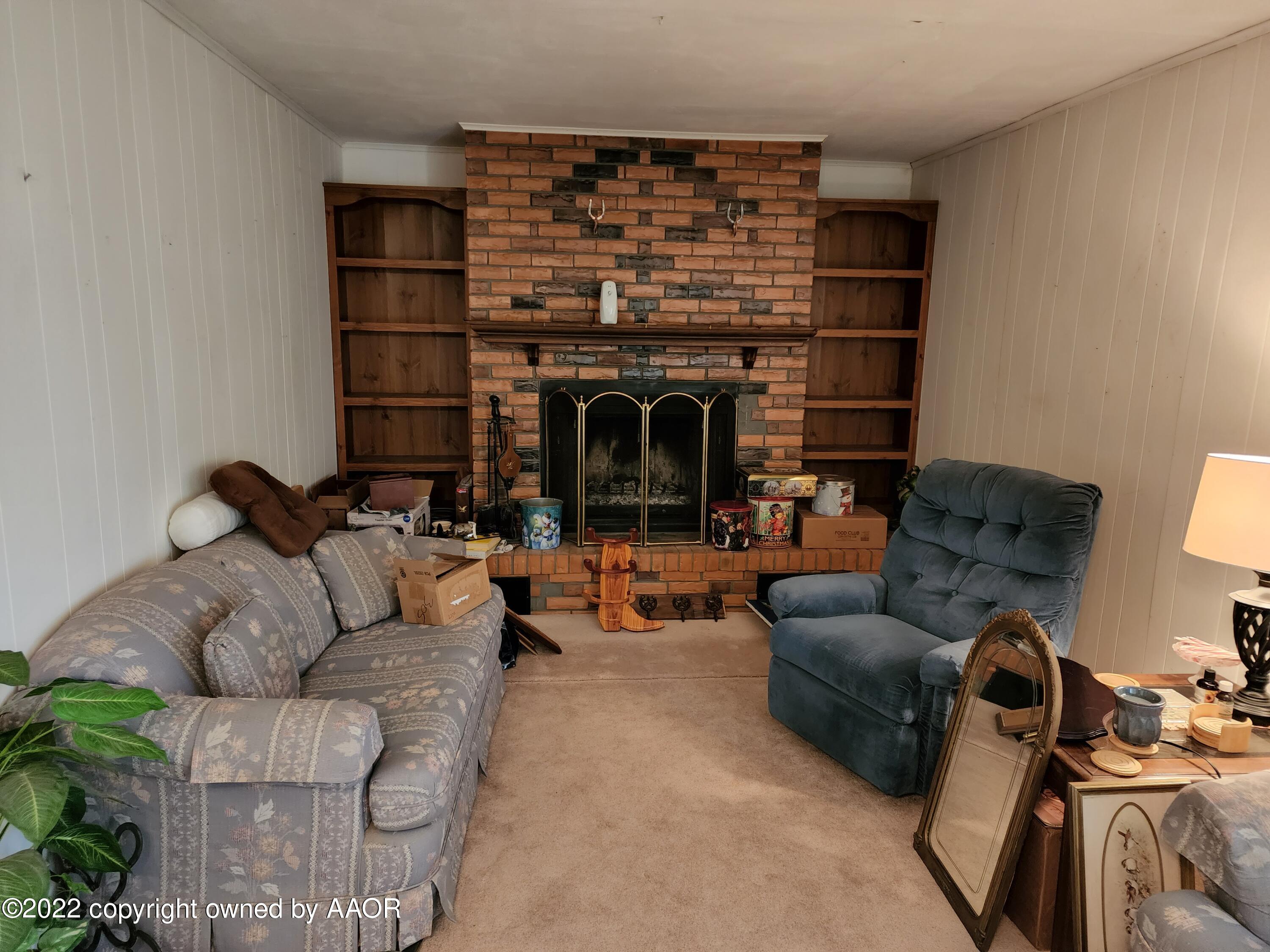 3731 Fm 2587 Vega, TX 79092 - Photo 5 of 31 Fireplace