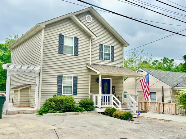 $2,900 | 518 Lytle Street, Chattanooga, TN 37405