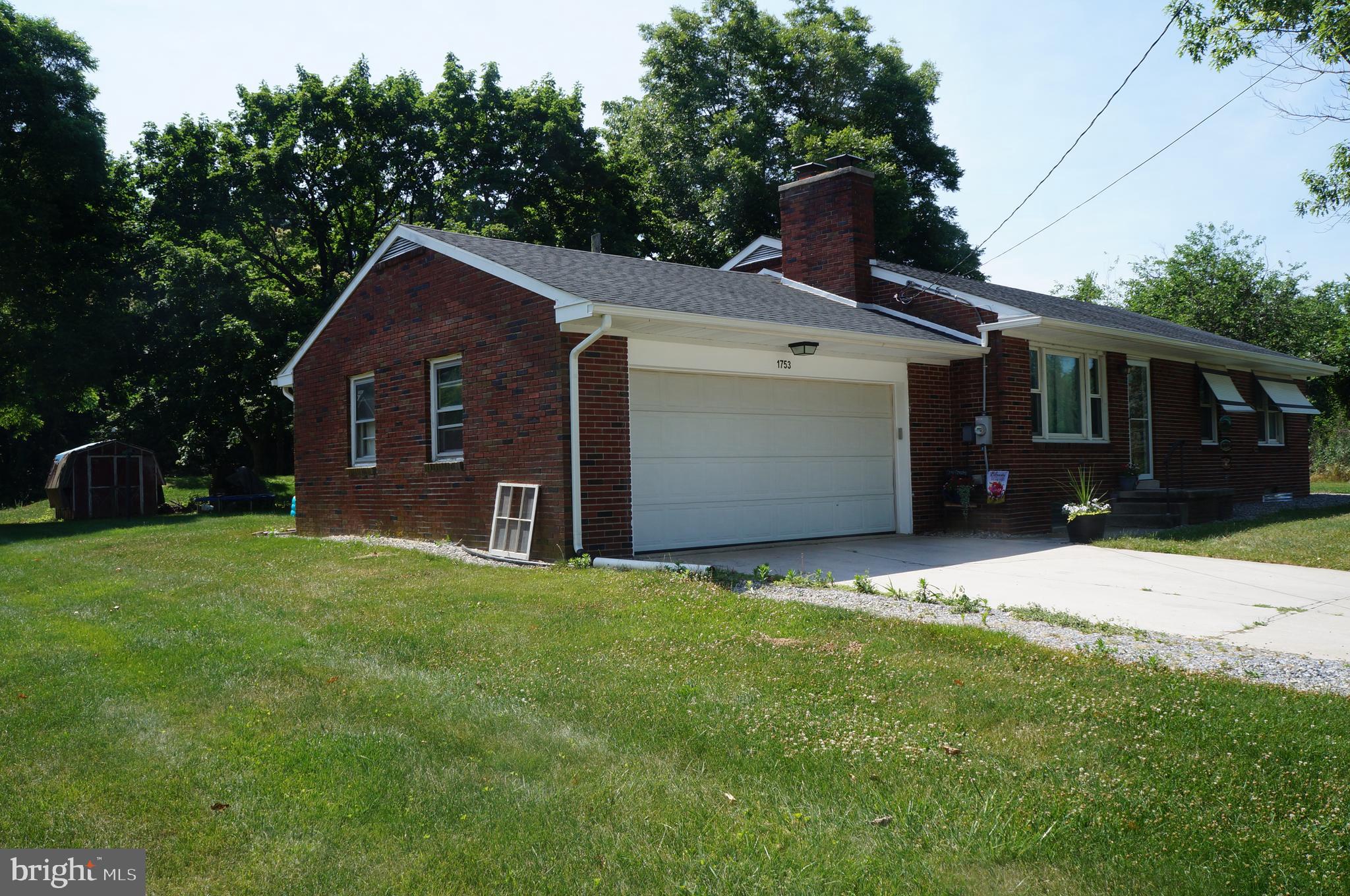 1753 Dubs Church Road Hanover, PA 17331 - Photo 3 of 24