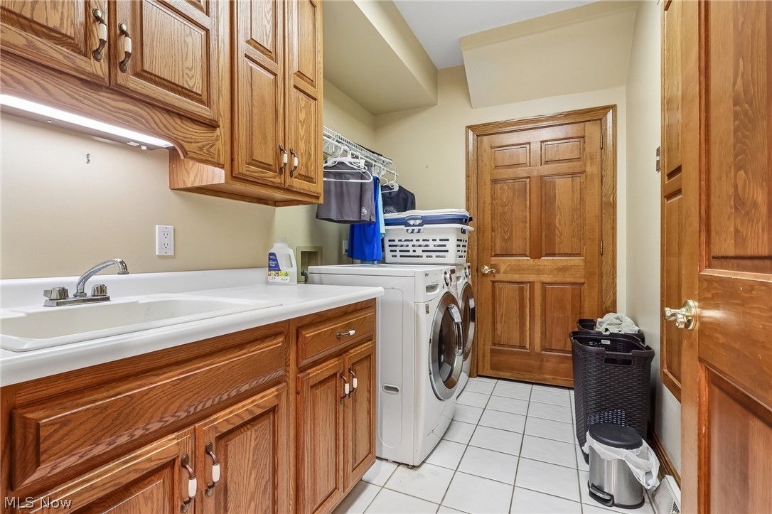 8615 Raintree Run Youngstown, OH 44514 - Photo 23 of 48