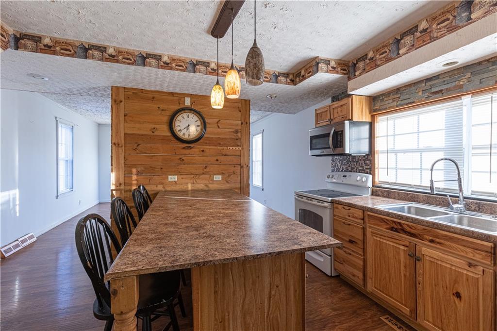7 Stadium Road Millsboro, PA 15348 - Photo 5 of 25 Gallery Image 5
