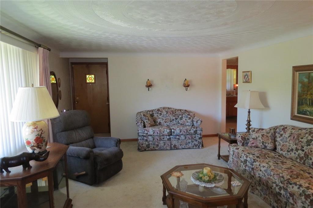 1015 Paintertown Road Irwin, PA 15642 - Photo 3 of 17 Gallery Image 3