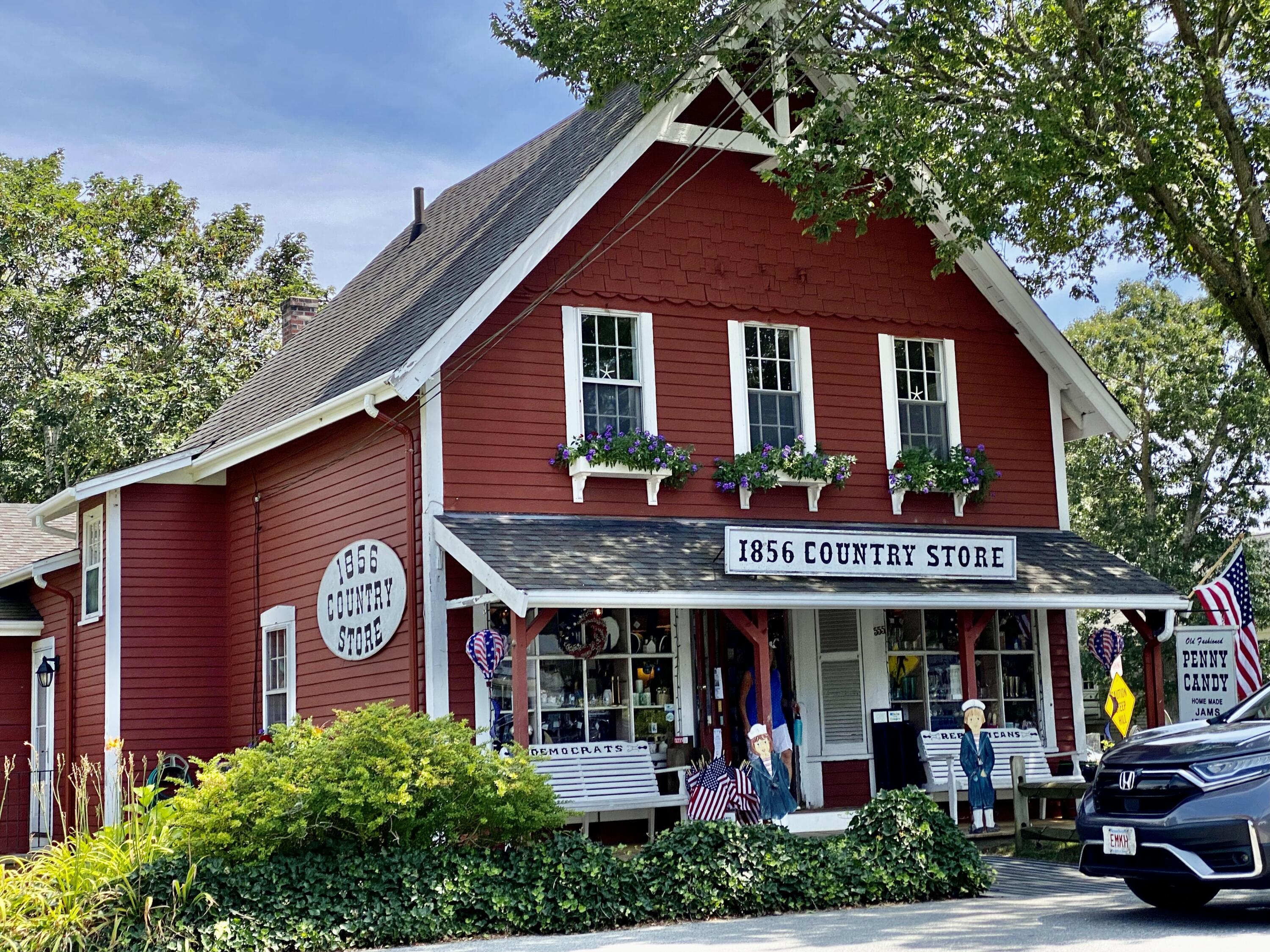 121 Old Post Road Centerville, MA 02632 - Photo 35 of 39 a view of a building with sitting area
