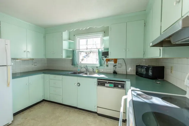 $330,000 | 23 Currier Avenue, Peterborough, NH 03458