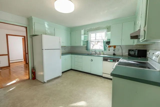 $330,000 | 23 Currier Avenue, Peterborough, NH 03458