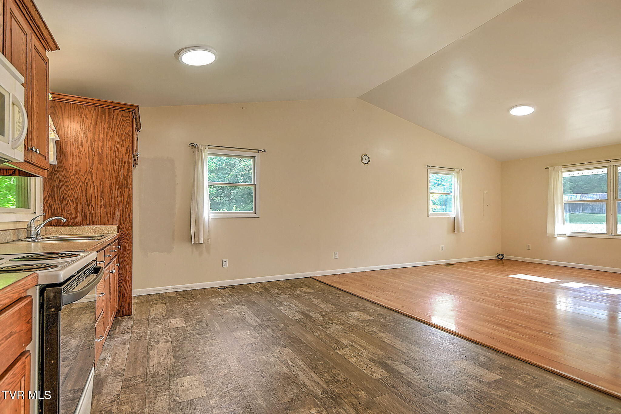 655 Wadlow Gap Road Kingsport, TN 37660 - Photo 20 of 66 16-web-or-mls-655 Wadalow Gap DP-17