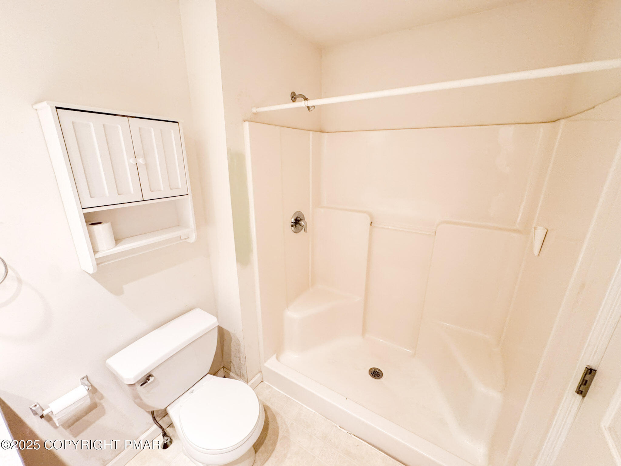 111 Turkey Ridge Drive Kunkletown, PA 18058 - Photo 14 of 30 a bathroom with a toilet and shower