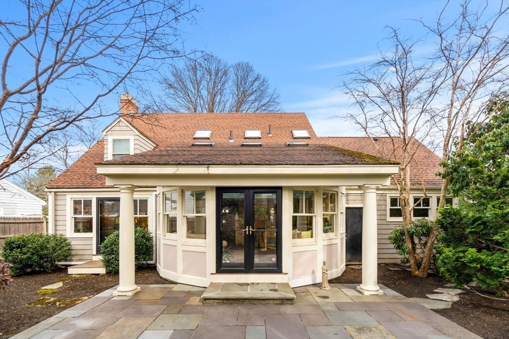 16 Miles Standish Road Marblehead, MA 01945 - Photo 29 of 32