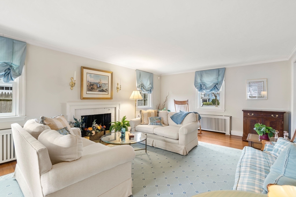 16 Miles Standish Road Marblehead, MA 01945 - Photo 3 of 32