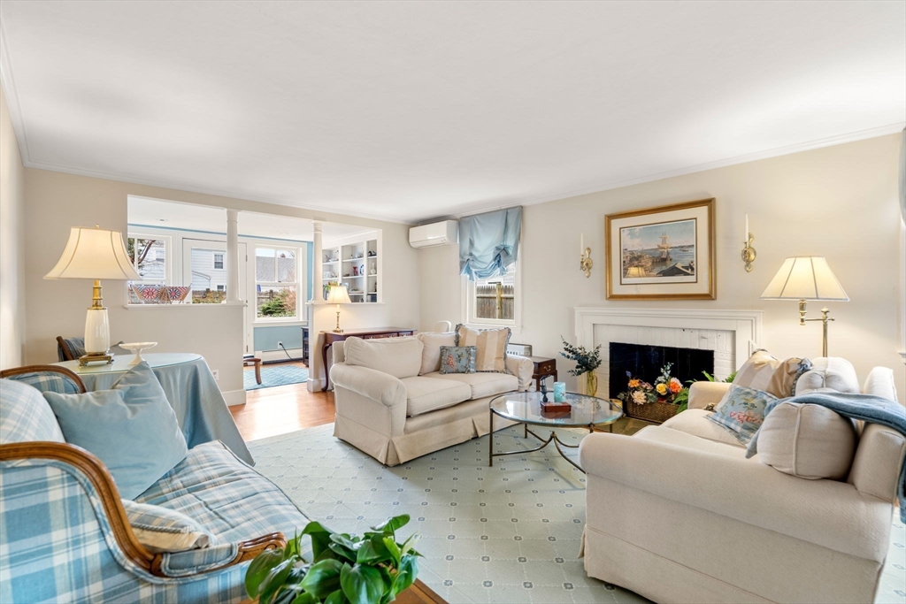 16 Miles Standish Road Marblehead, MA 01945 - Photo 4 of 32