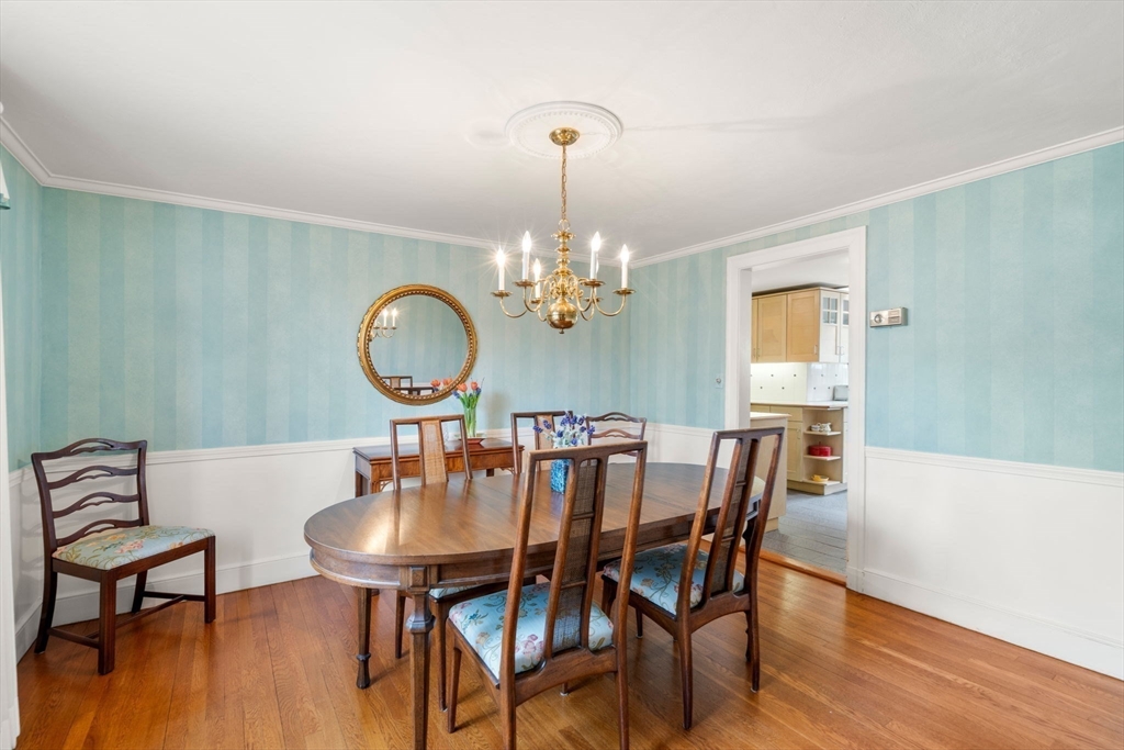 16 Miles Standish Road Marblehead, MA 01945 - Photo 7 of 32