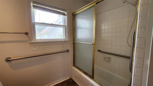 $3,300 | 1824 Willowwood Street, Denton, TX 76205