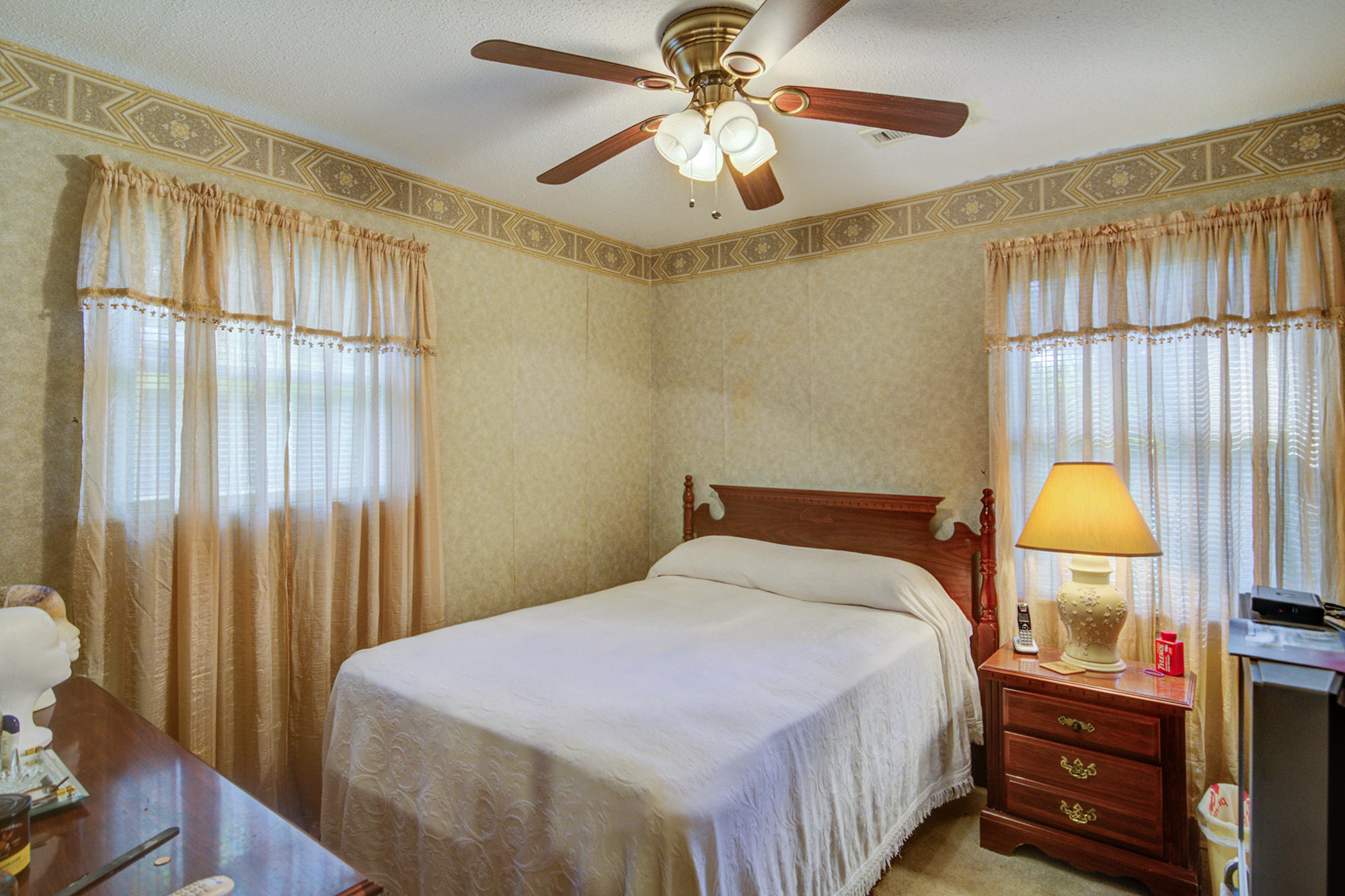 932 Savage Road Charleston, SC 29414 - Photo 8 of 22 932 SAVAGE RD CHARLESTON, SC 29414