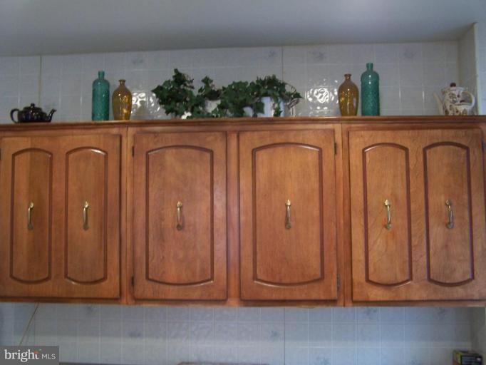 1901 Park Road Northwest Washington, DC 20010 - Photo 17 of 25 Ample caninet space