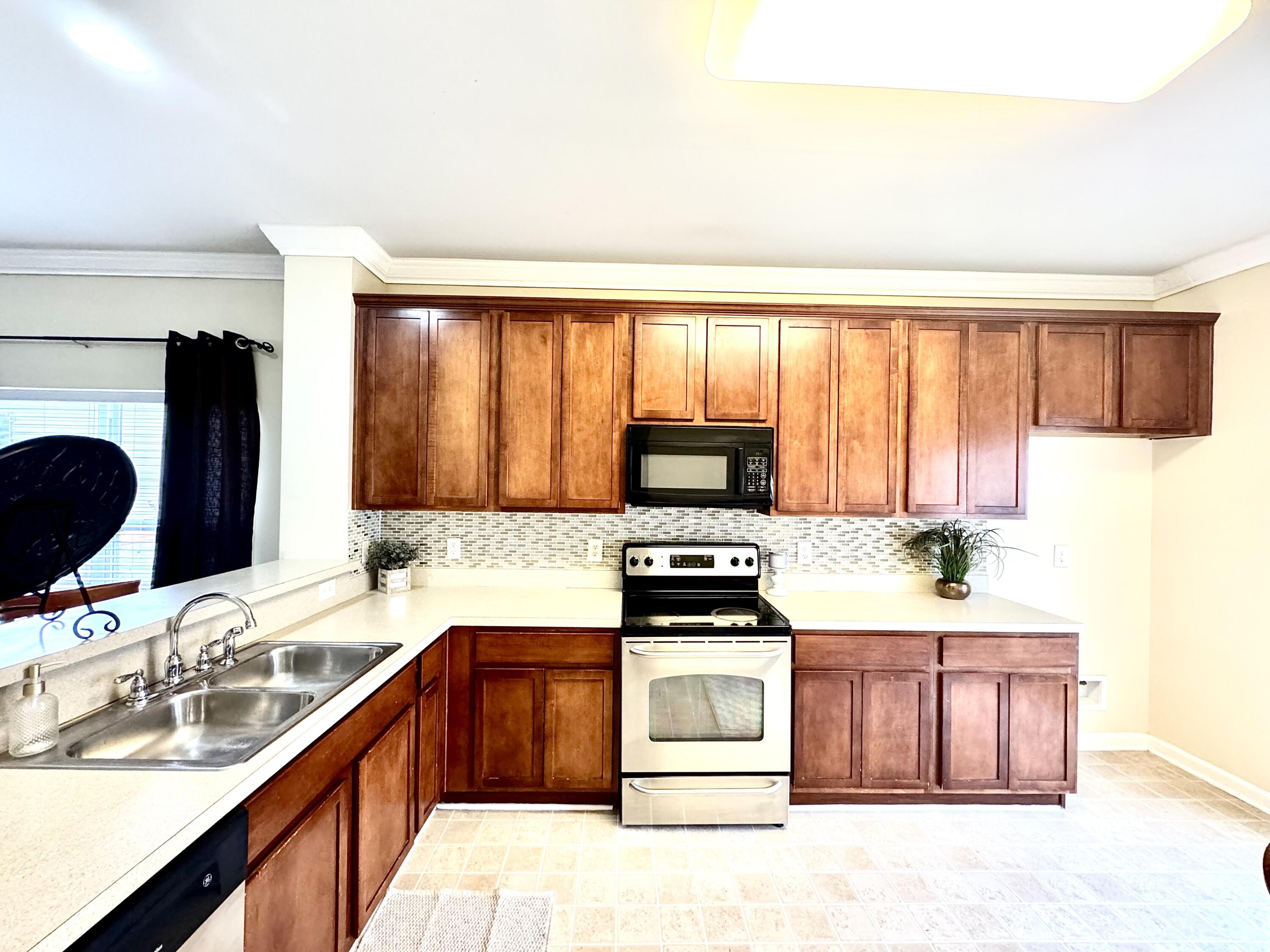 202 Summer View Road Summerville, SC 29486 - Photo 20 of 22 Kitchen