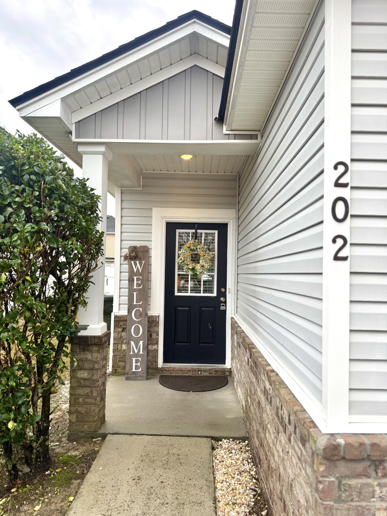 202 Summer View Road Summerville, SC 29486 - Photo 2 of 22 Front Door