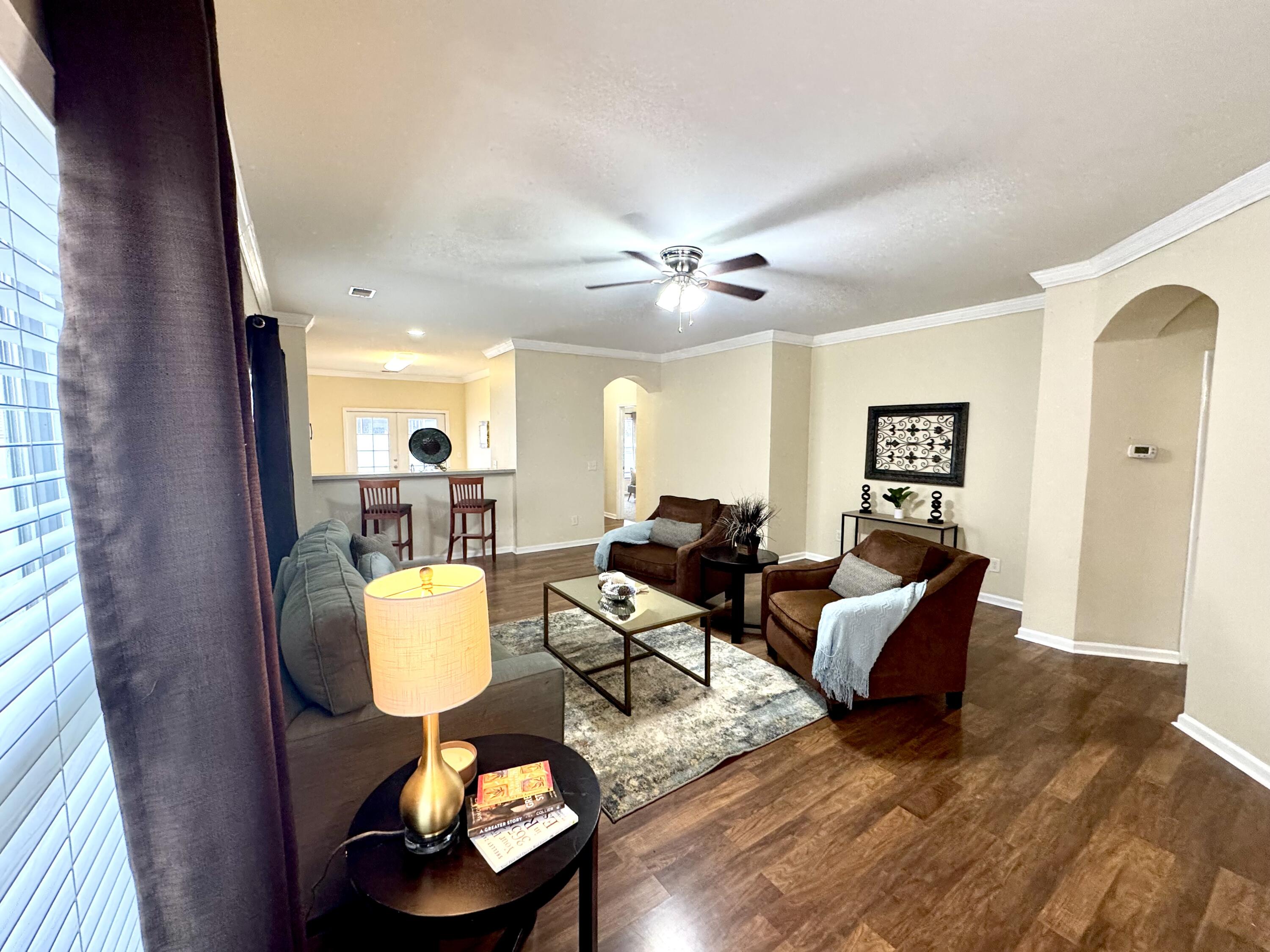 202 Summer View Road Summerville, SC 29486 - Photo 5 of 22 Front Room
