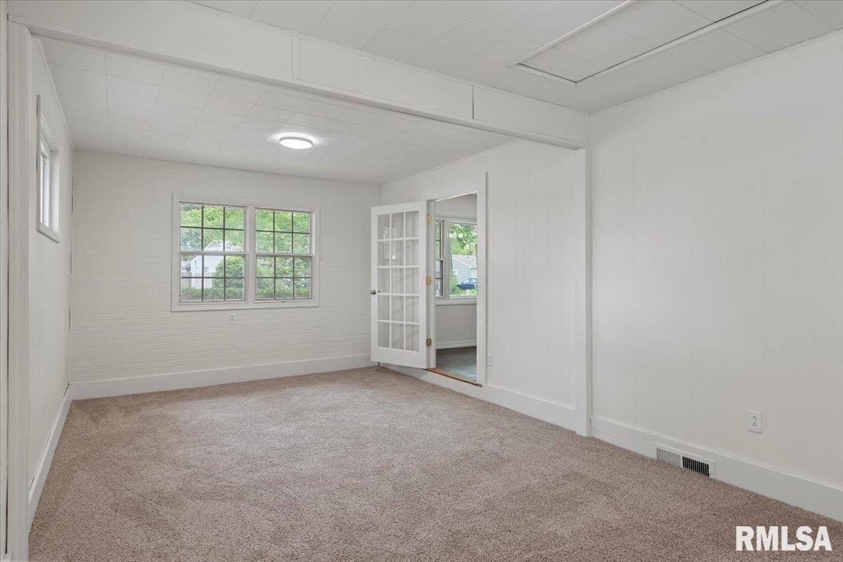 3225 Saxony Road Springfield, IL 62703 - Photo 15 of 31