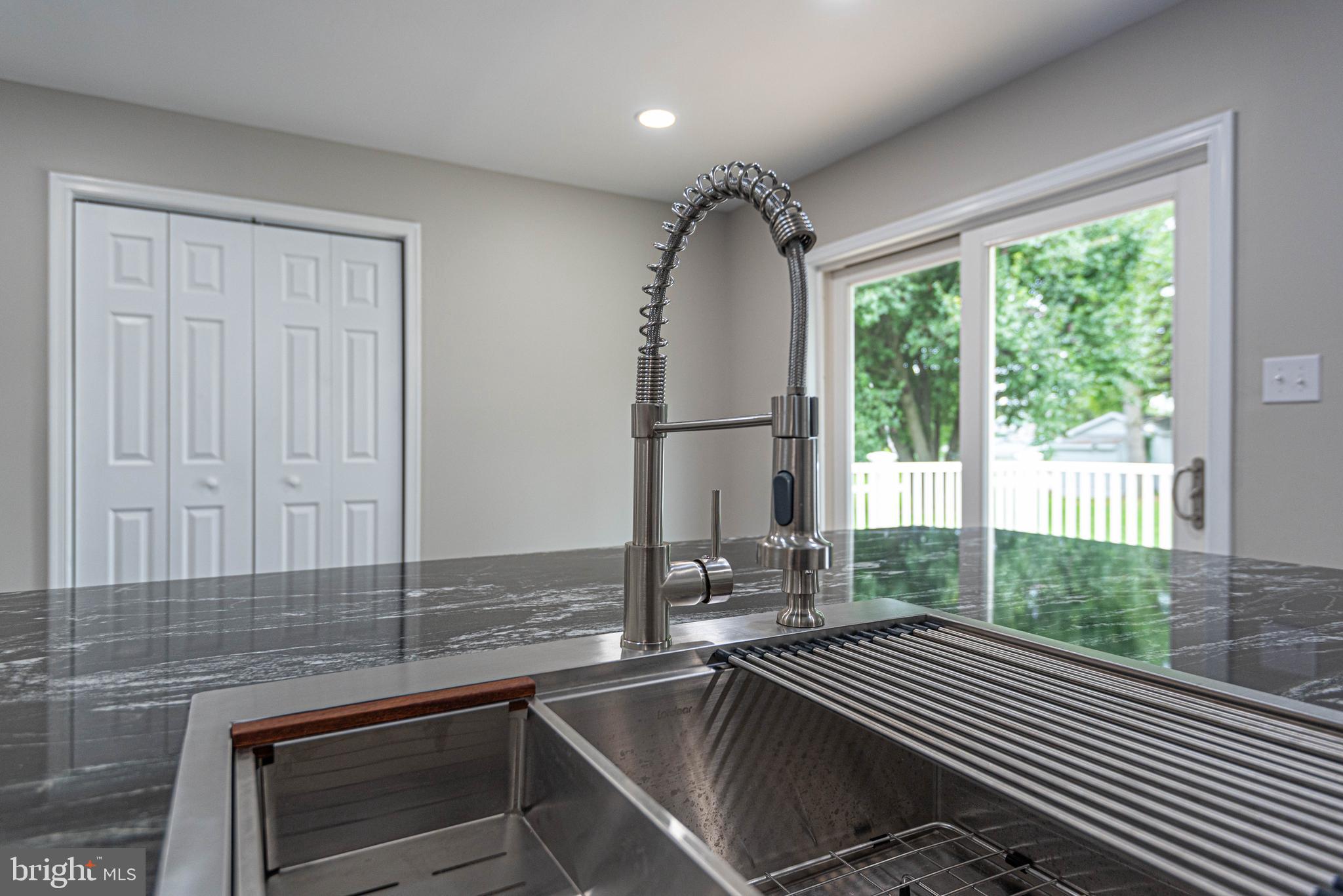 505 Maryland Avenue Ridgely, MD 21660 - Photo 16 of 39 Kitchen