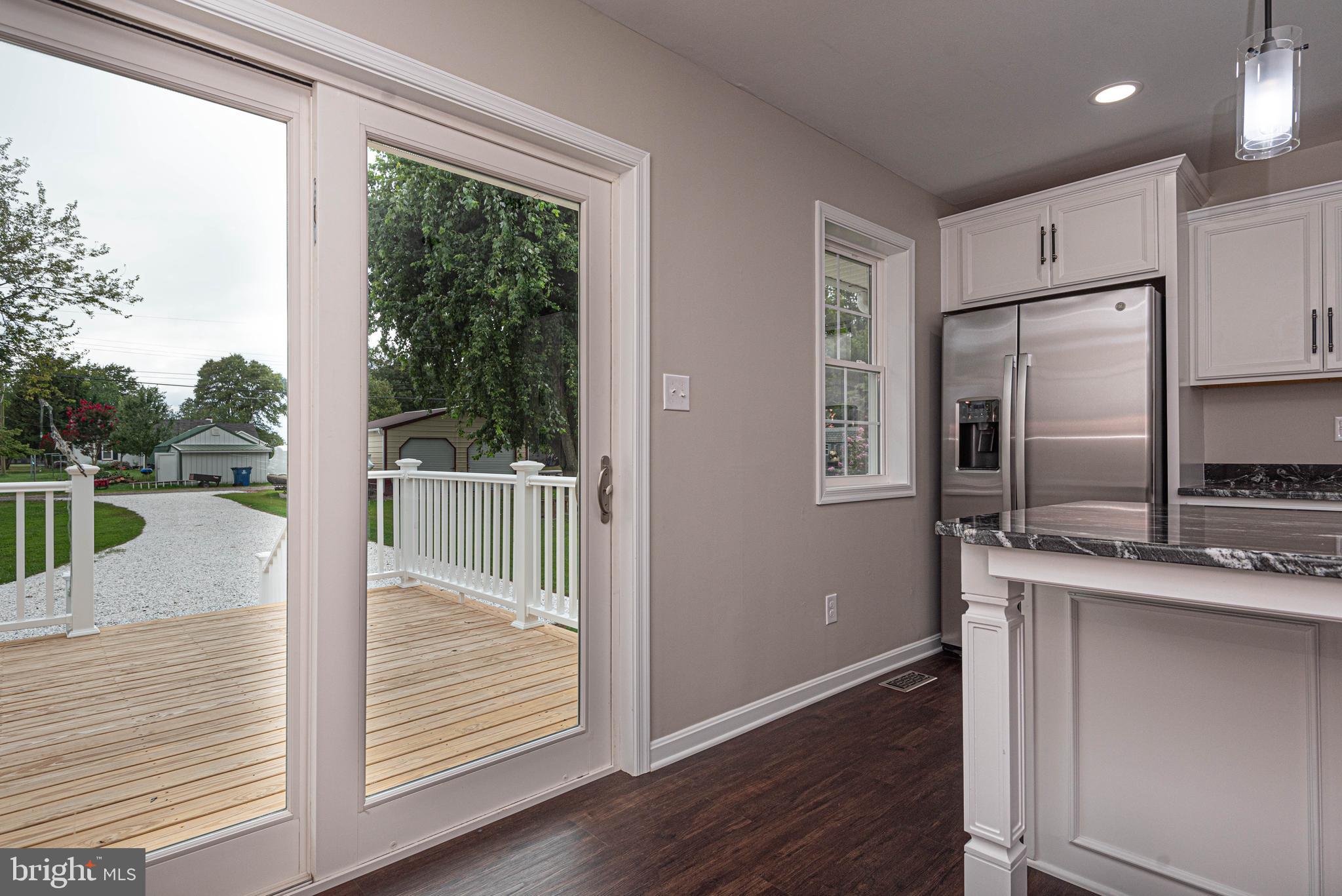 505 Maryland Avenue Ridgely, MD 21660 - Photo 18 of 39 Deck off of kitchen