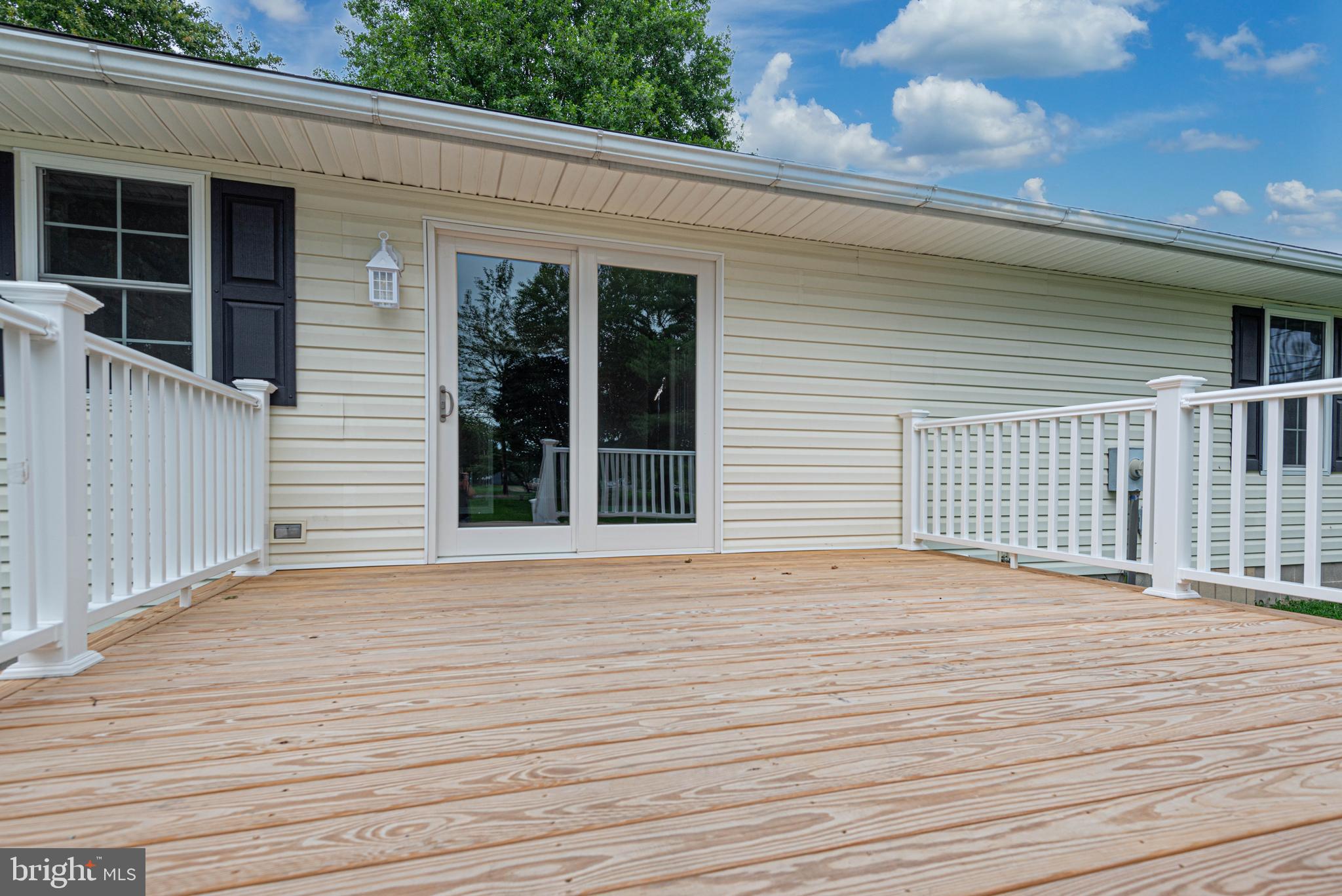 505 Maryland Avenue Ridgely, MD 21660 - Photo 34 of 39 Deck